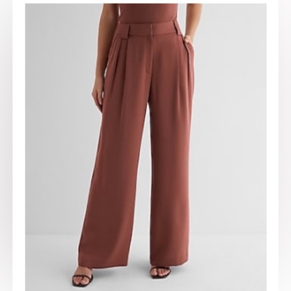 LIKE NEW Express Sz 16 Stylist High Waisted Pleated Wide Leg Pant